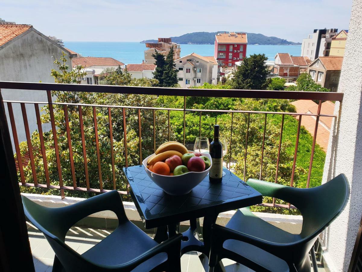 Hotel Sumadija Rafailovici Bečići Zewnętrze zdjęcie
