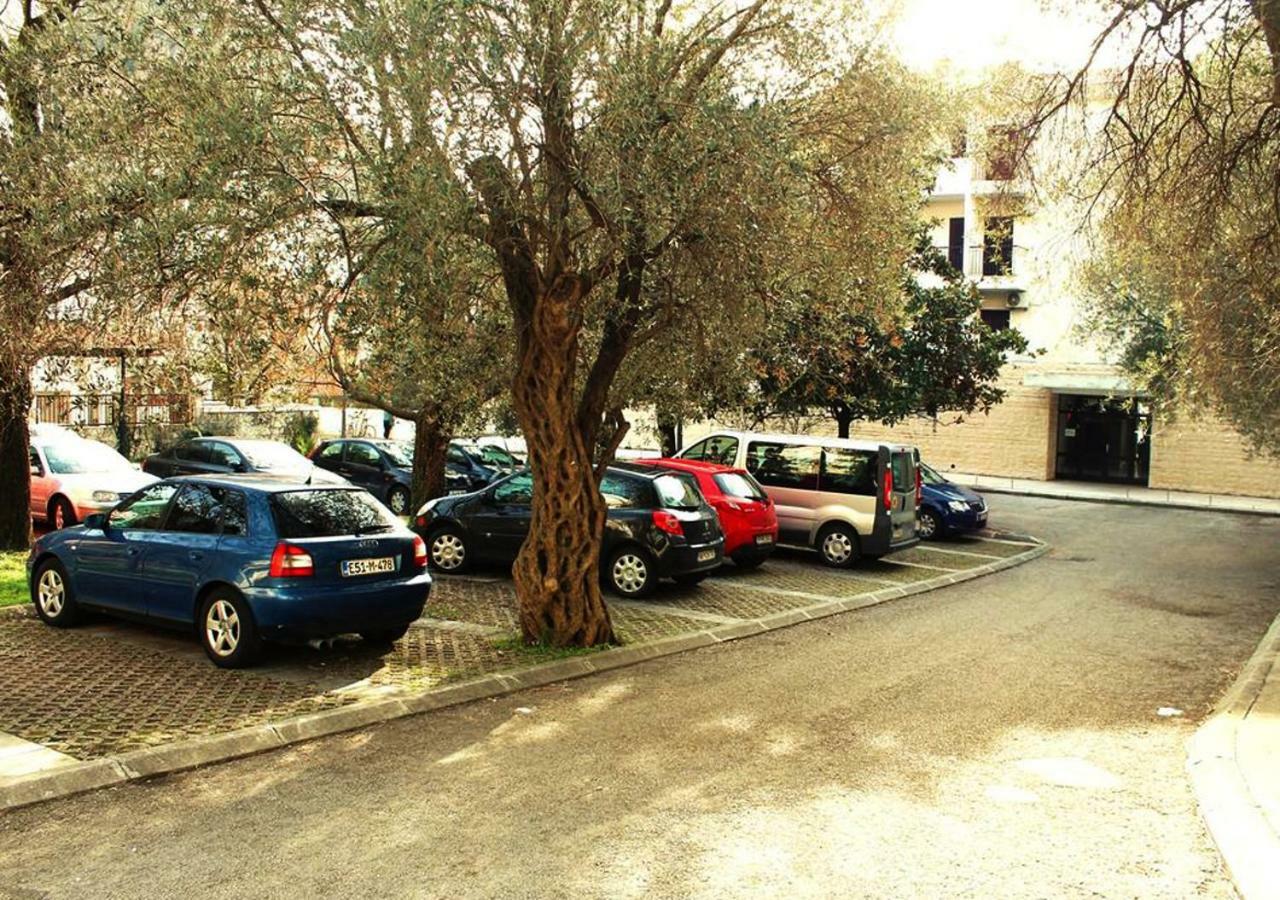 Hotel Sumadija Rafailovici Bečići Zewnętrze zdjęcie